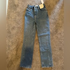 NWT abercrombie 90s straight jeans size 2 regular